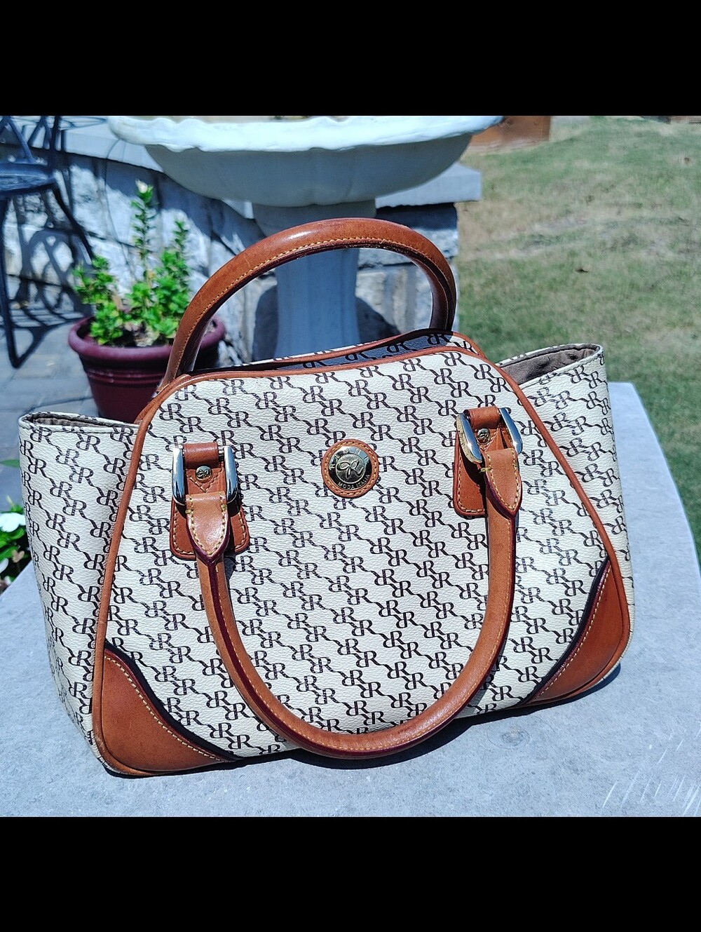 Rioni Ivory Mushroom Dome Bag